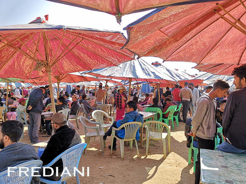 Mogok, Le marché des ombrelles