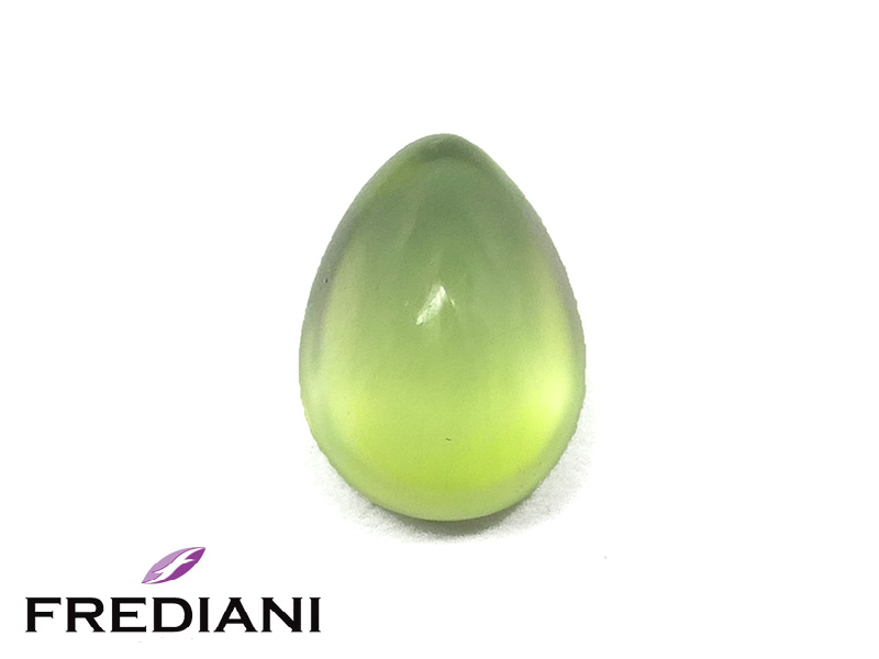 Préhnite poire cabochon naturelle