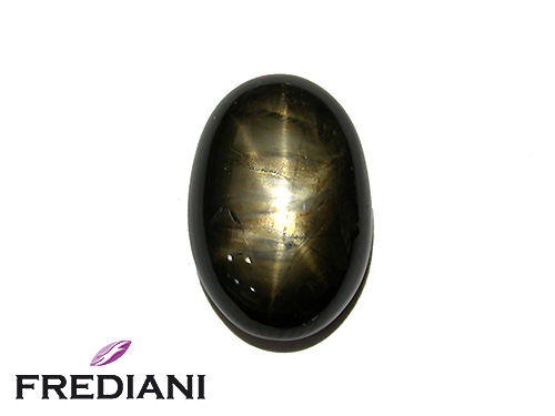 Saphir noir étoilé naturel