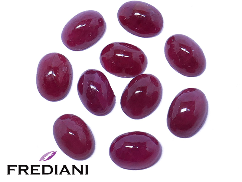 Lot de rubis cabochons ovales