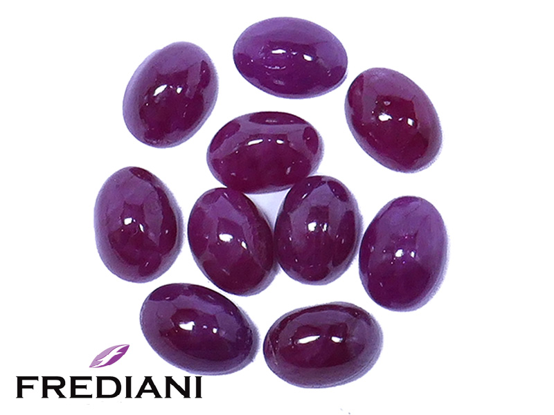 Lot de rubis cabochons ovales