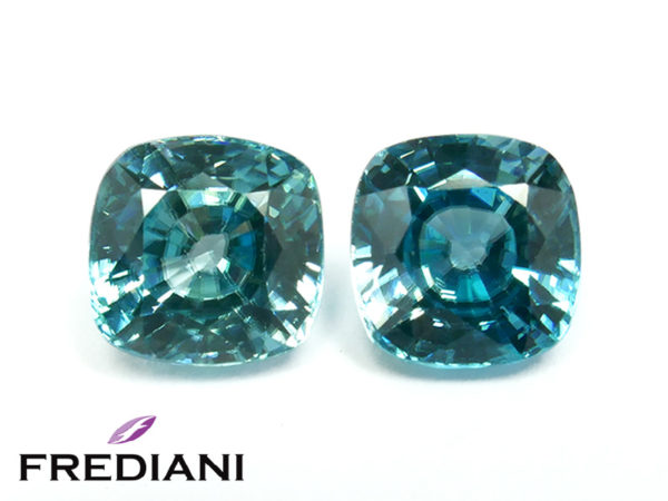 Paire de zircons bleus coussins