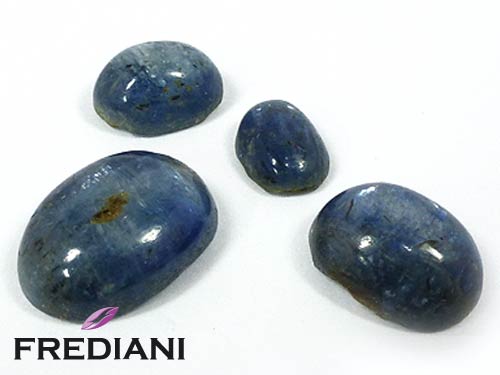 Lot de cyanites cabochons naturelles