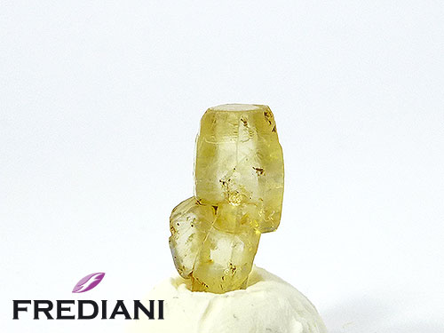 Cristal de saphir jaune naturel