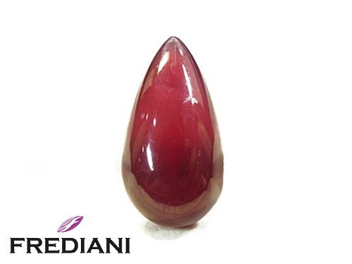 Rubis pampille cabochon traité