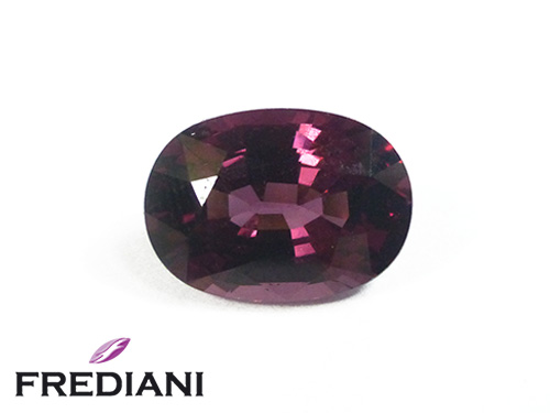 Grenat rhodolite ovale naturel