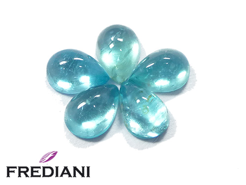 Lot d'apatites bleues cabochons