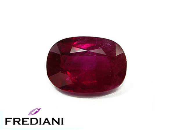 Rubis ovale certifié
