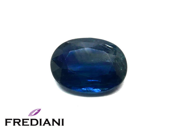 Saphir bleu ovale