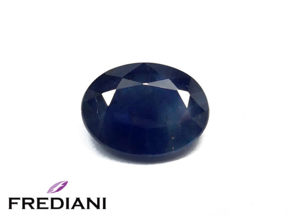 Saphir bleu ovale