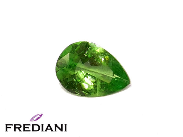 Grenat tsavorite poire naturel
