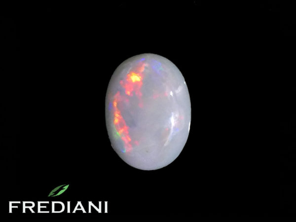 Opale noire ovale cabochon naturelle