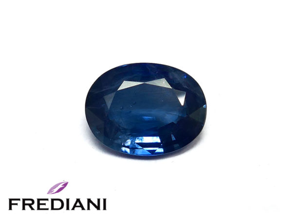 Saphir bleu ovale