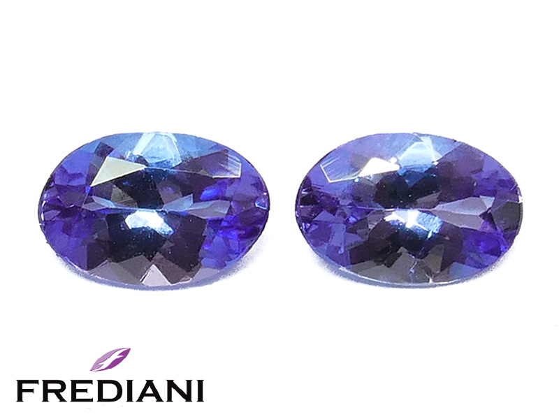 Paire de tanzanites ovales