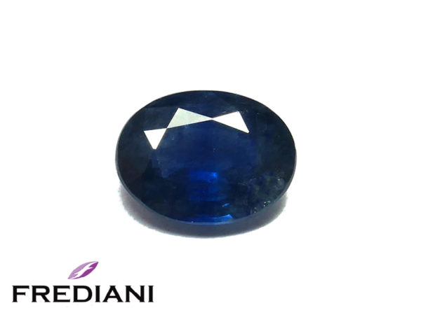 Saphir bleu ovale