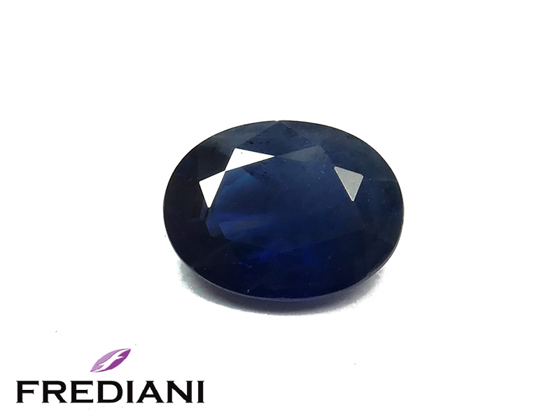 Saphir bleu ovale