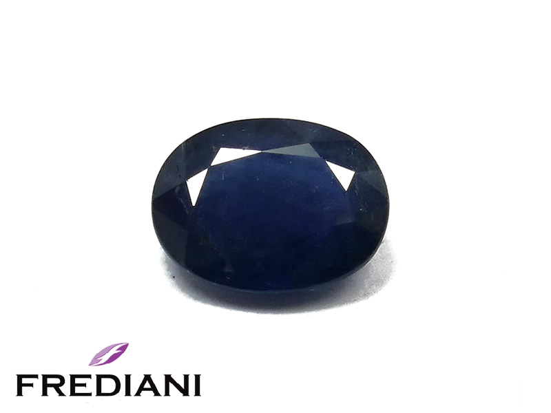 Saphir bleu ovale