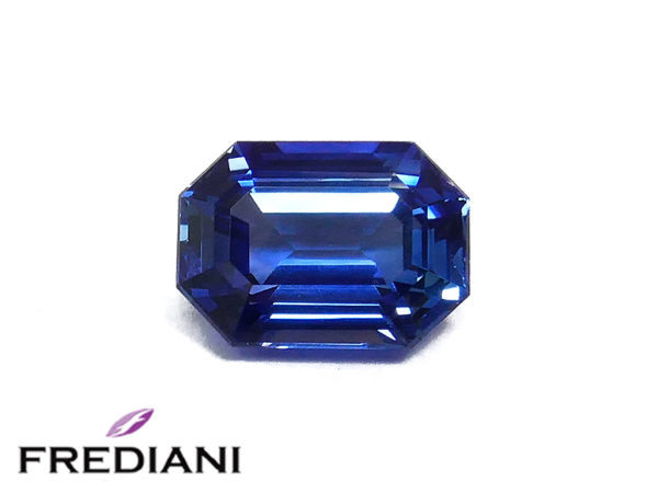 Saphir bleu rectangulaire