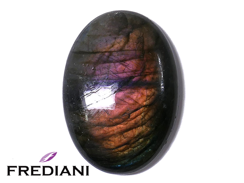 Labradorite ovale cabochon naturelle