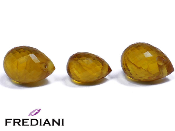 Lot de saphirs oranges briolettes