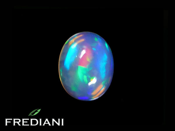 Opale ovale cabochon naturelle