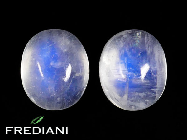 Paire de pierres de lune ovales naturelles