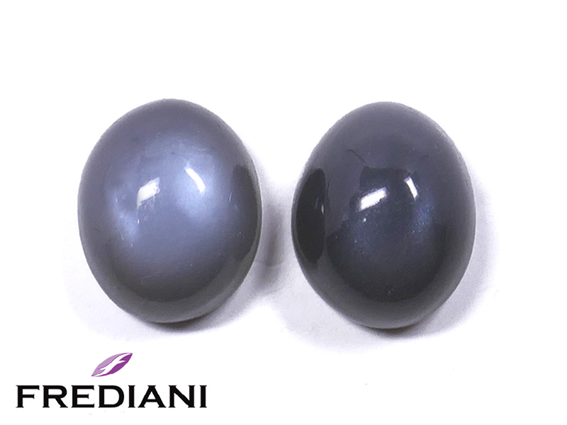Paire de pierres de lune naturelles
