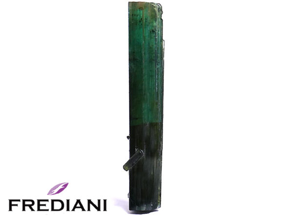Cristal de tourmaline verte naturelle