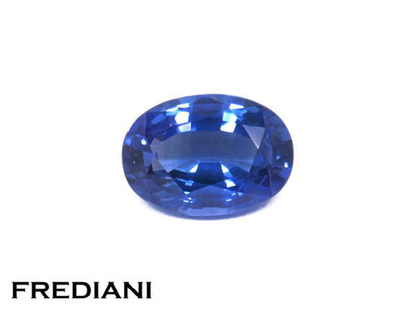 Saphir bleu ovale