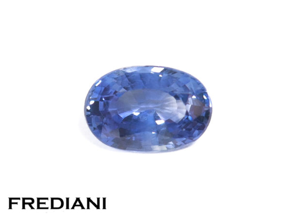 Saphir bleu ovale