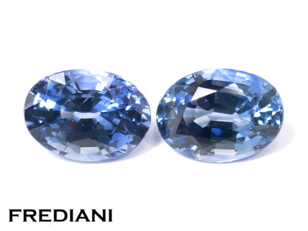 Paire de saphirs bleus ovales