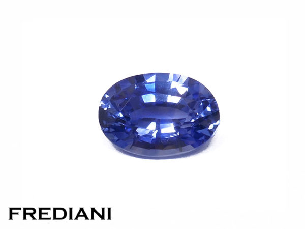 Saphir bleu ovale