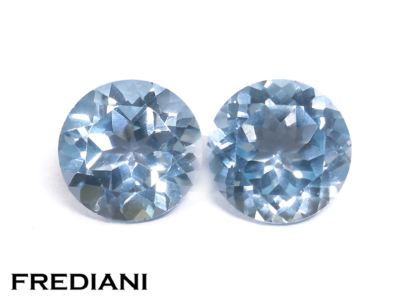 Paire de topazes bleues rondes