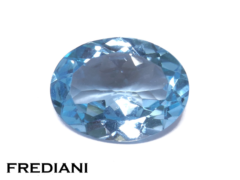 Topaze bleue ovale