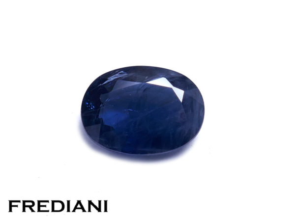 Saphir bleu ovale