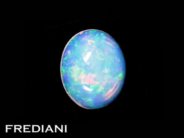 Opale ovale cabochon naturelle