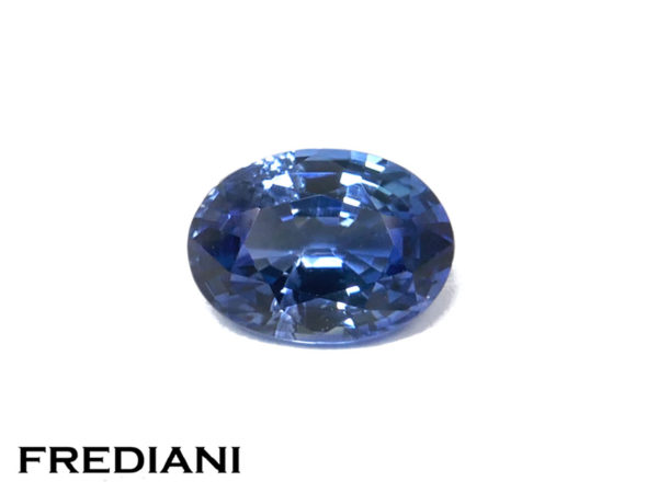 Saphir bleu ovale