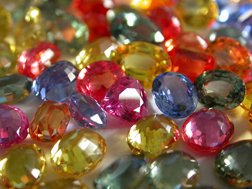 Saphirs de couleur, nouvelle tendance
