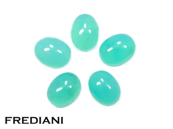 Lot d'opales bleues ovales cabochons naturelles