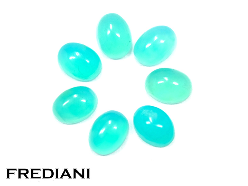Lot d'opales bleues cabochons naturelles