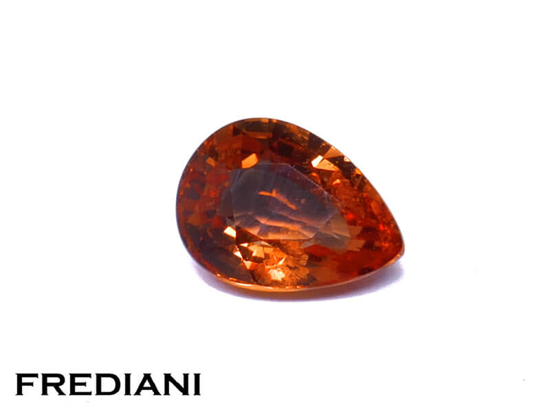 Saphir poire orange traité