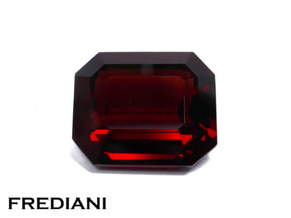 Grenat almandin rectangulaire naturel
