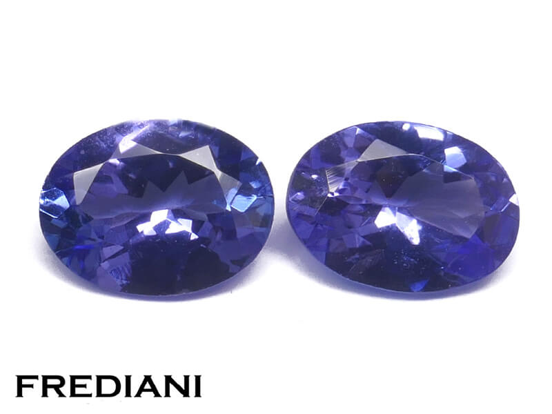Paire de tanzanites ovales