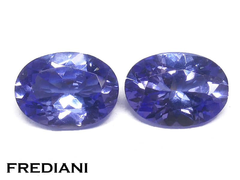 Paire de tanzanites ovales