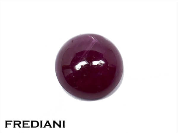 Rubis cabochon rond