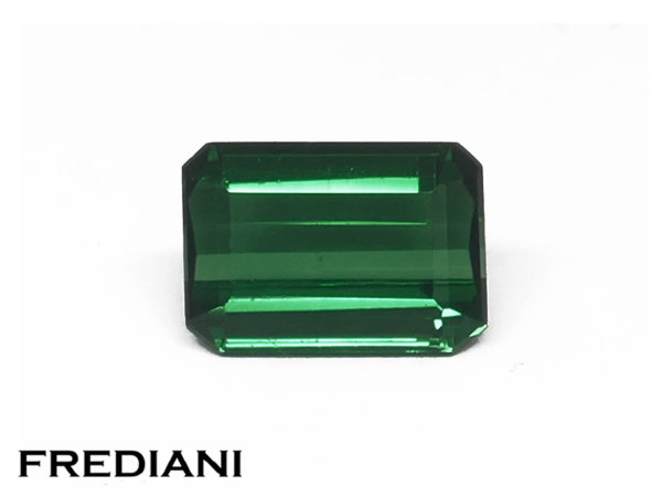 Tourmaline verte rectangulaire naturelle