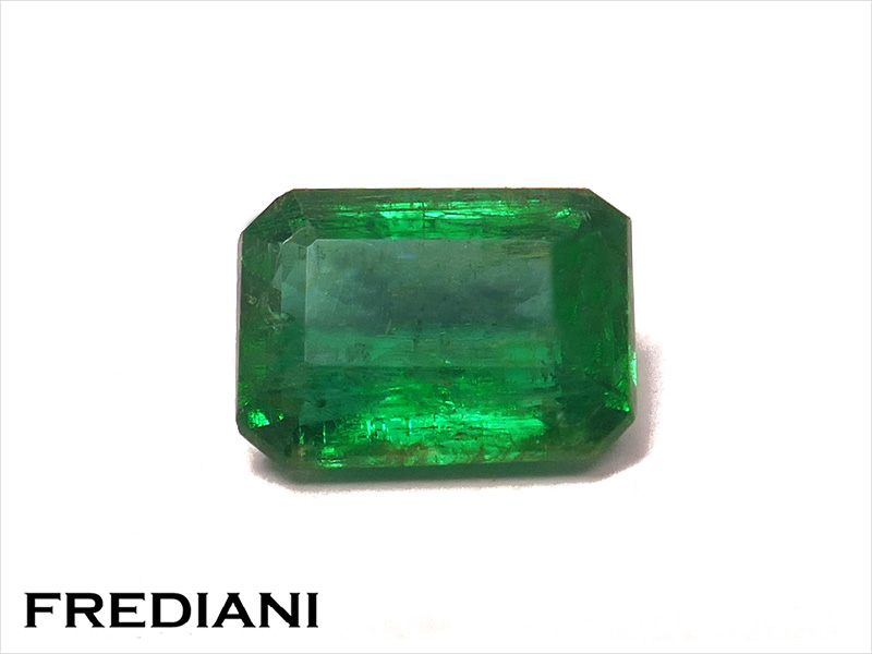 Emeraude rectangulaire certifiée