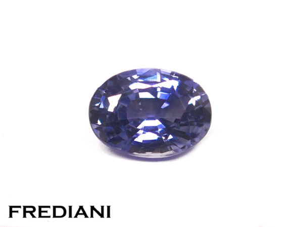 Saphir bleu ovale