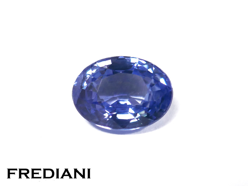 Saphir bleu ovale