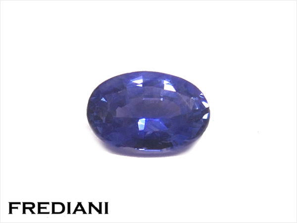 Saphir bleu ovale